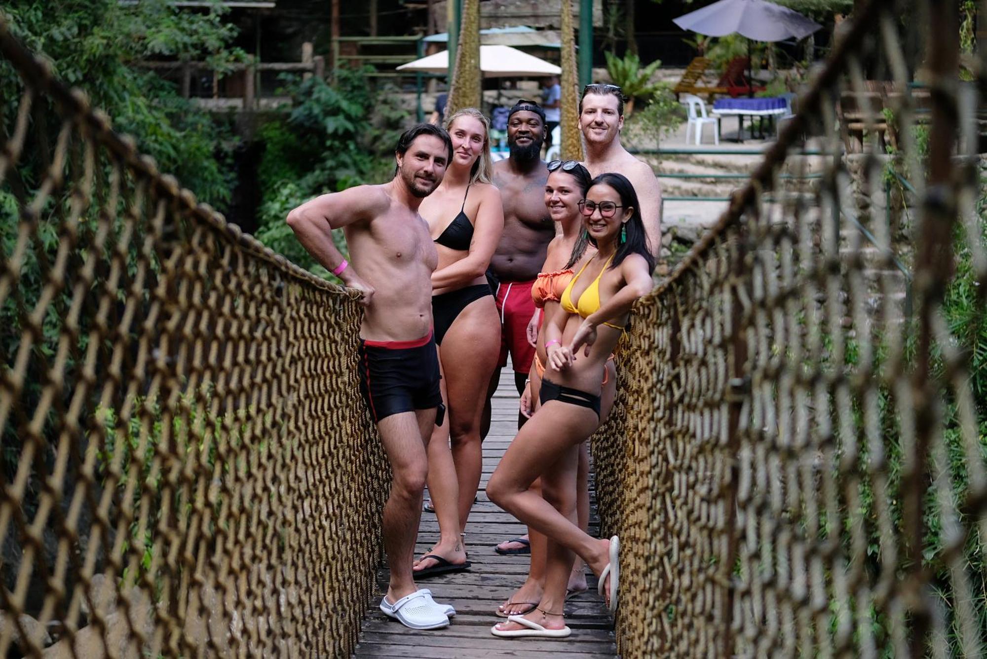 Хостел Mad Monkey Dumaguete Dumaguete City Экстерьер фото